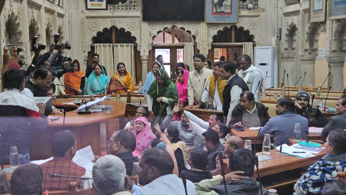 ﻿भाजपा पार्षदों ने लगाए भाजपा सरकार के अधिकारियों पर भ्रष्टाचार के आरोप